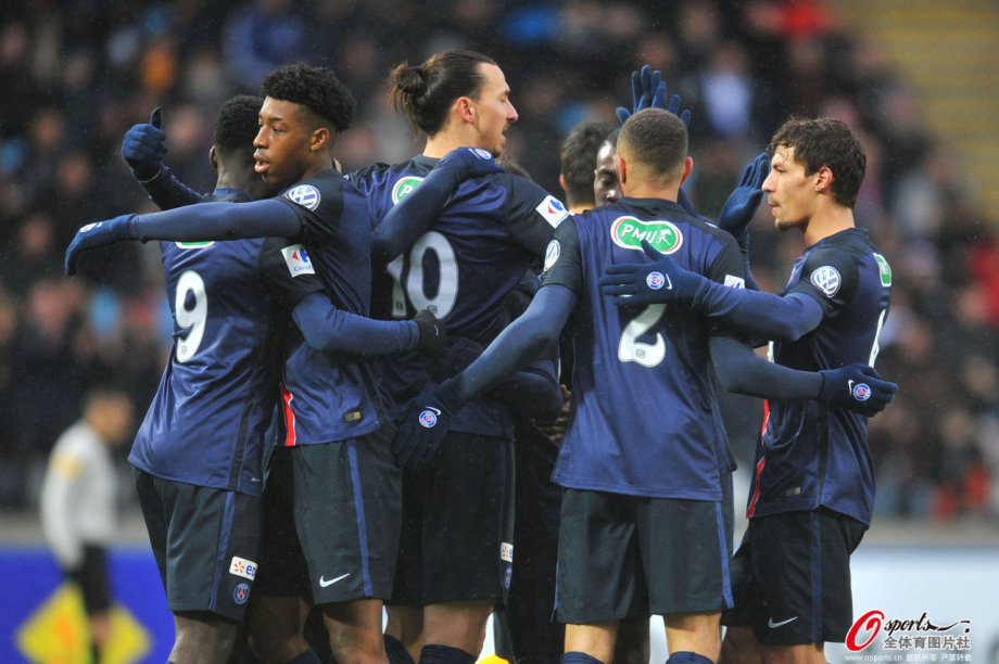 星空体育葡萄牙体育围绕法国杯更衣室发声俄克拉荷马雷霆绝杀压哨备战NBA季后赛，网友：摩纳哥防线松动备战社区盾的简单介绍