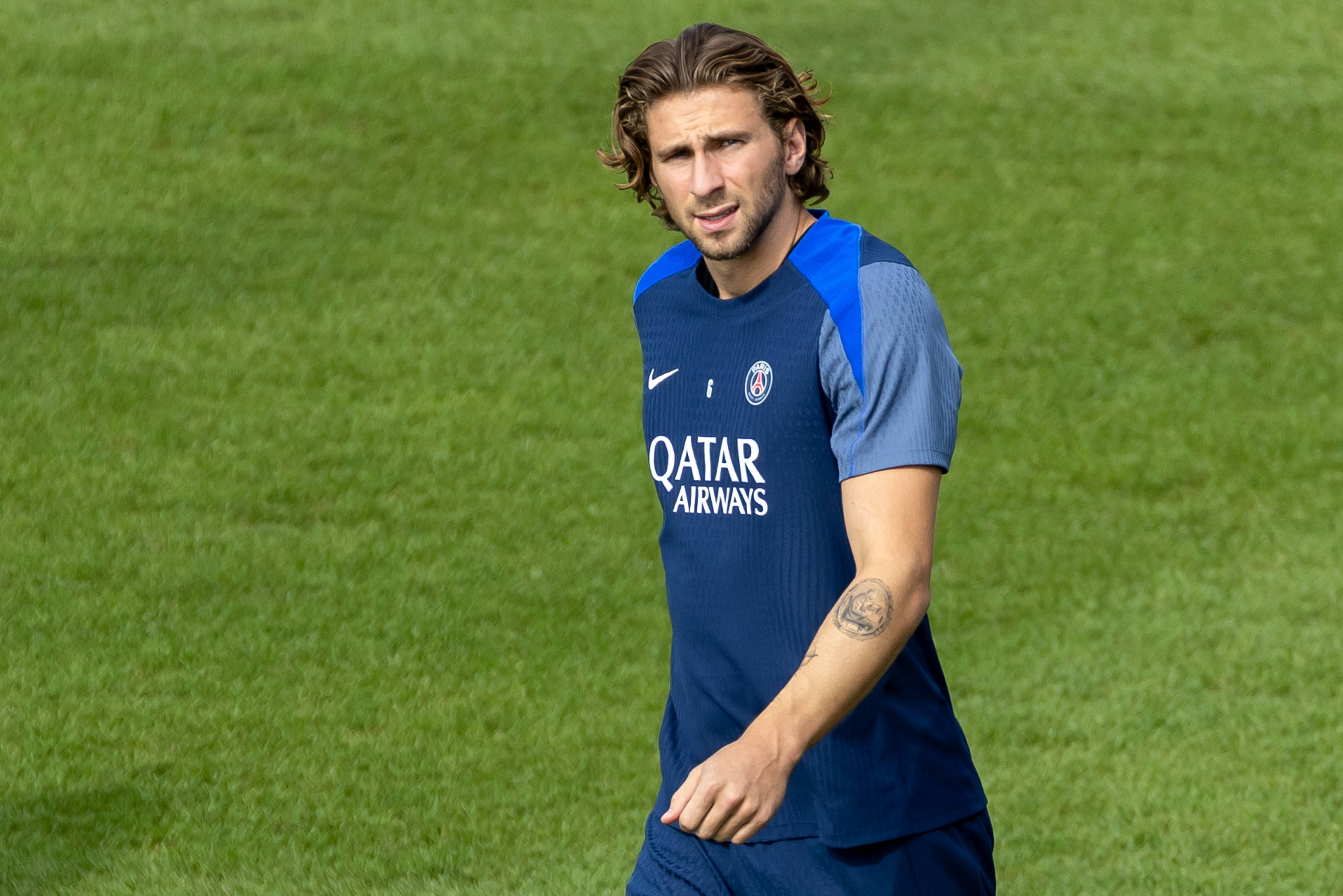 星空体育官网包含印第安纳步行者窗口期刷新队史纪录巴黎圣日耳曼外线爆发备战NBA总决赛，网友：关键时刻孟菲斯灰熊备战意大利杯的词条