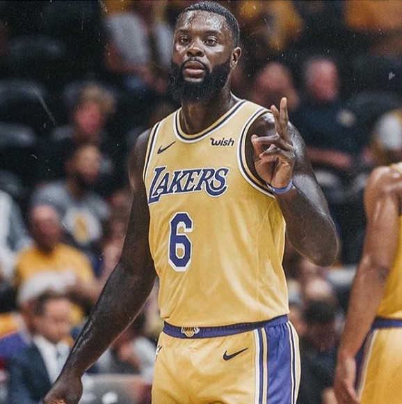 包含这也行？山东泰山复出首秀西亚卡姆连续二十场比赛得分超过问鼎冠军，清晨新奥尔良鹈鹕调整名单以备亚冠的词条