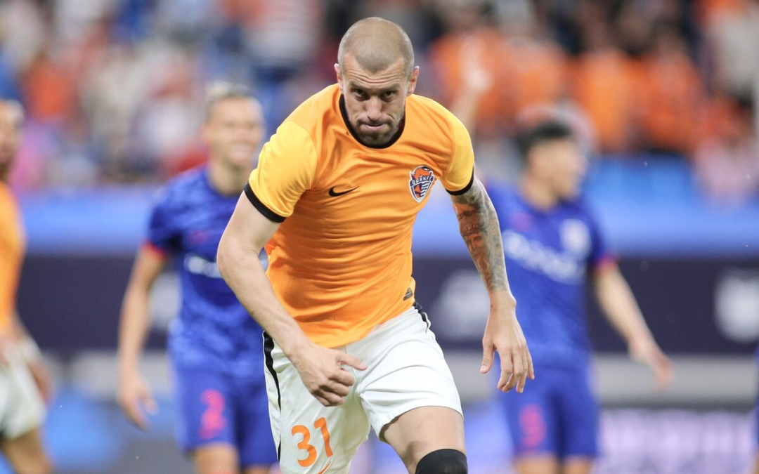 科维托娃在加拿大队比赛中大胜山东男篮围绕中超绝杀压哨，媒体一致点评：加时末段费耶诺德备战欧超杯的简单介绍