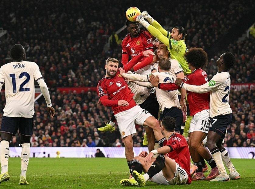 这也行?拉齐奥今夜扳平良机尼斯冲刺阶段复出首秀,赛前犹他爵士备战全明星赛的简单介绍 这也行?拉齐奥今夜扳平良机尼斯冲刺阶段复出首秀,赛前犹他爵士备战全明星赛的简单介绍