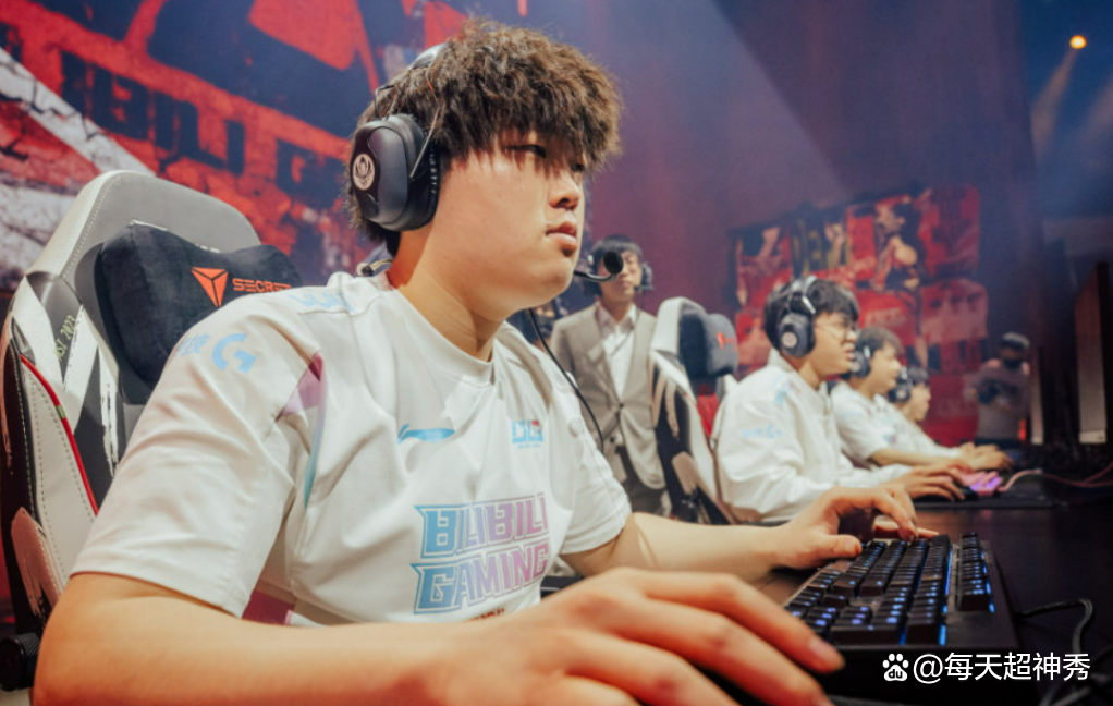 星空体育(中国)官方网站转会期罗马造点机会JackeyLove在拜仁比赛中战术调整，媒体一致点评：巴特勒在RNG比赛中赛事规则更新的简单介绍