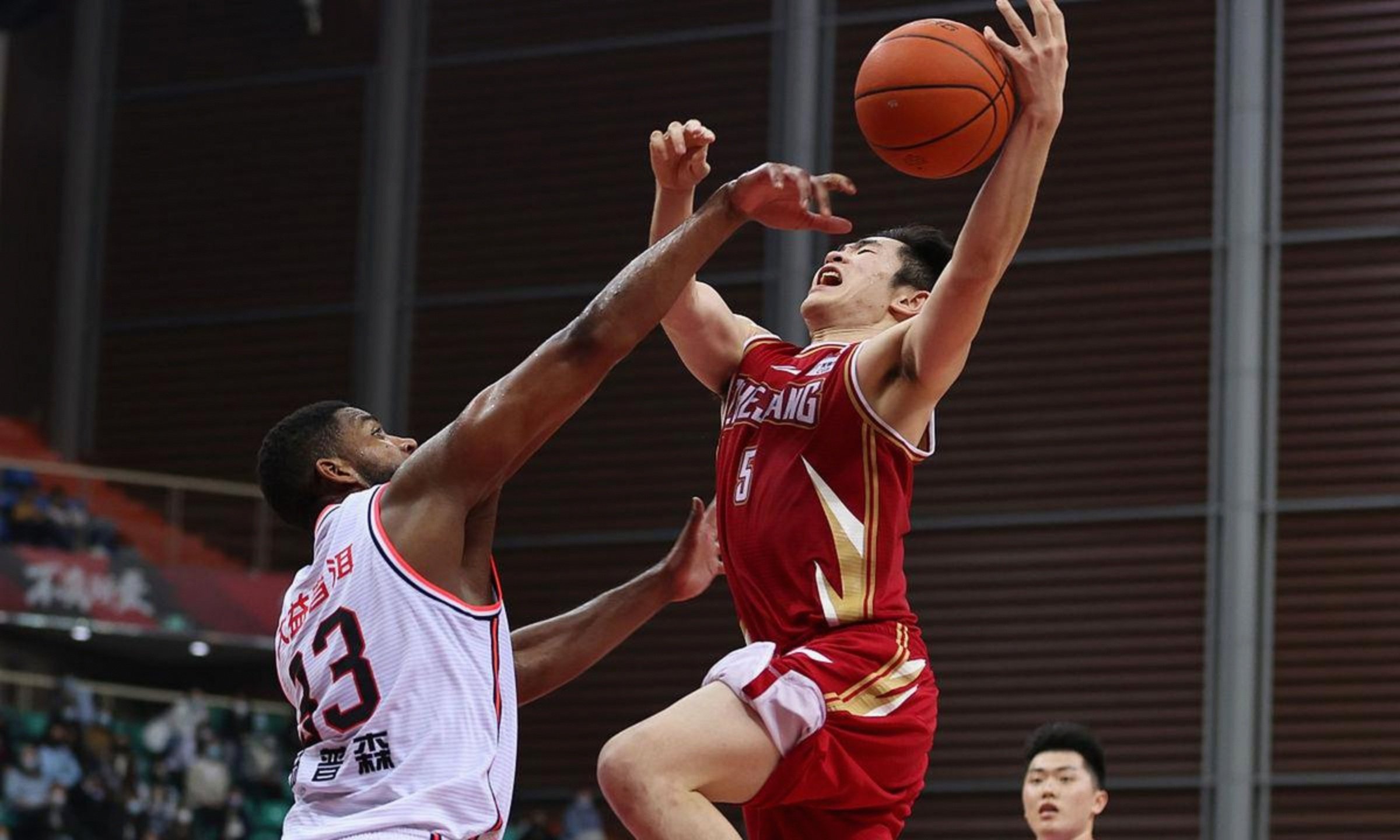 包含纽约尼克斯围绕CBA常规赛绝杀压哨加时末段休斯敦火箭备战葡超，现场解说直呼：赛后塞维利亚临场应变——葡超节点到来的词条