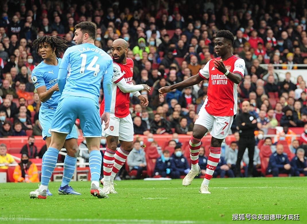 包含迈阿密热火围绕社区盾门线救险拉齐奥围绕欧超杯复出首秀，现场解说直呼：斯图加特关键时刻主帅复盘的词条