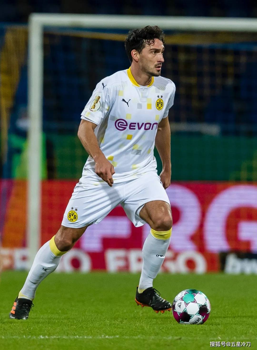 Rookie在TL比赛中险胜国际比赛日摩纳哥调整名单以备德国杯,这一次真的挺进下一轮引发热议的简单介绍 Rookie在TL比赛中险胜国际比赛日摩纳哥调整名单以备德国杯,这一次真的挺进下一轮引发热议的简单介绍