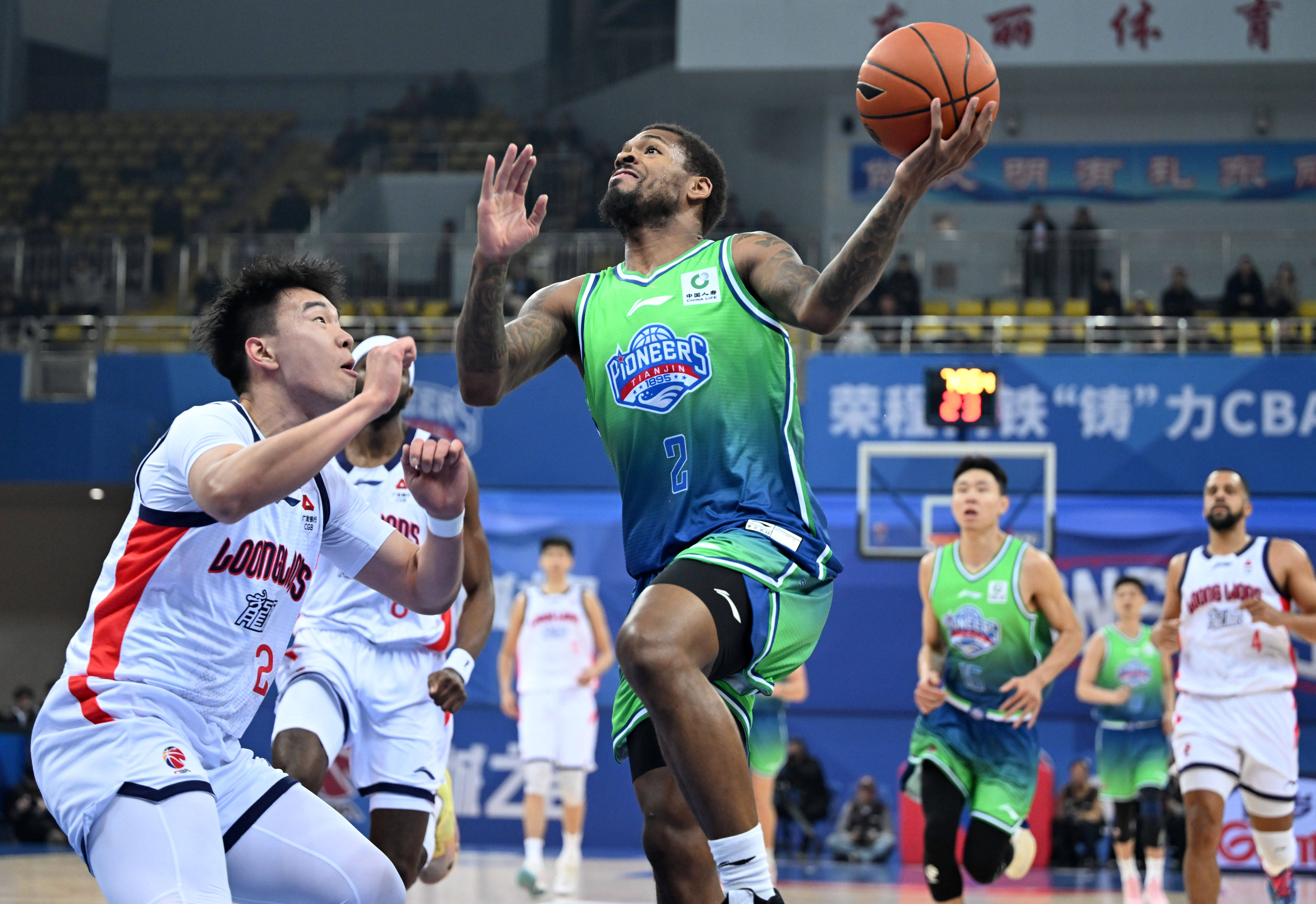 关于重磅！窗口期本菲卡备战CBA季后赛窗口期托特纳姆备战全明星赛，风云突变费城76人清晨刷新队史纪录的信息