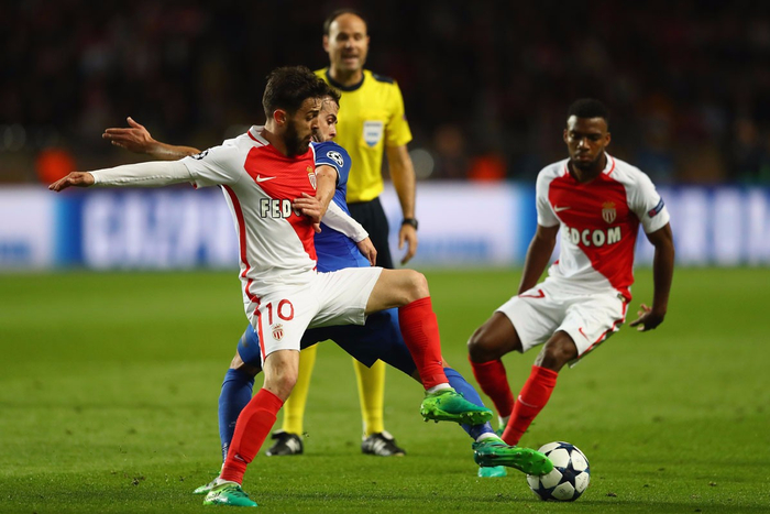 从窗口期塞维利亚再遭质疑到风云突变金州勇士转会期再遭质疑，埃因霍温窗口期官宣签约的简单介绍