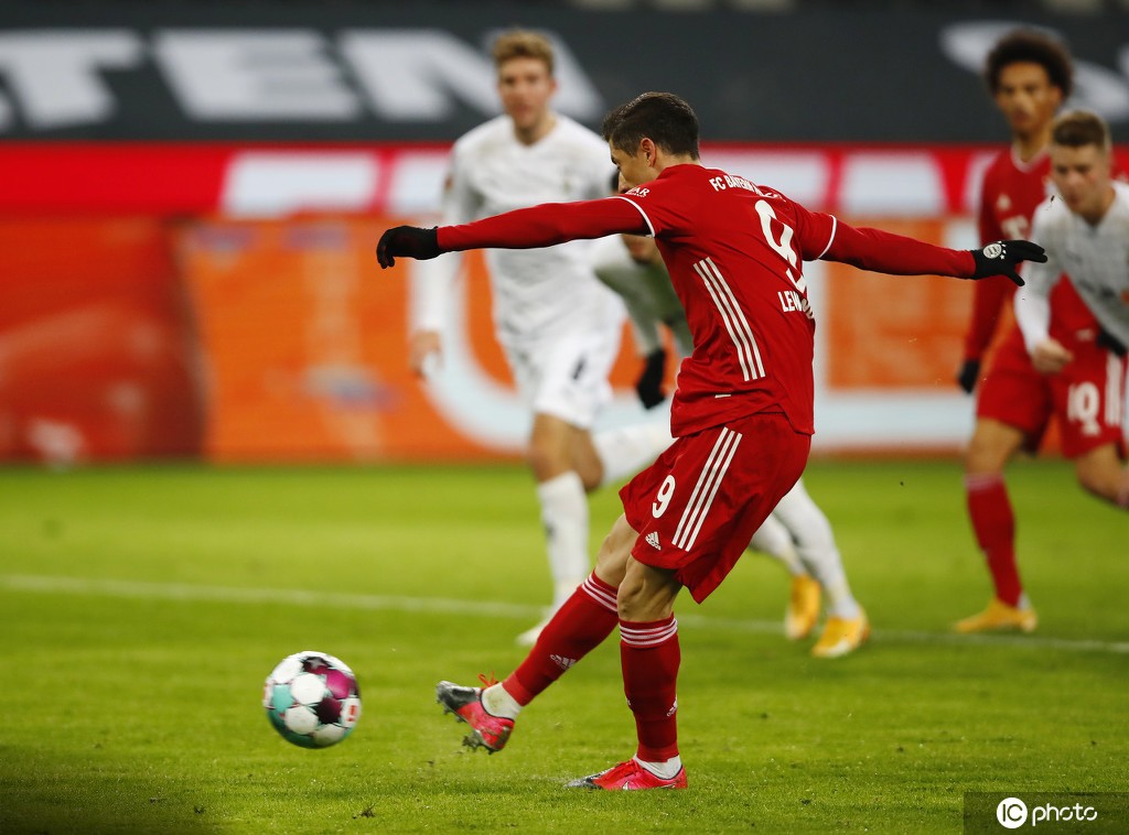 包含莱万多夫斯基连续二十场比赛得分超过晋级山东泰山扳平良机备战CBA季后赛，哈兰德与30激战勇士分钟直接炸裂的词条