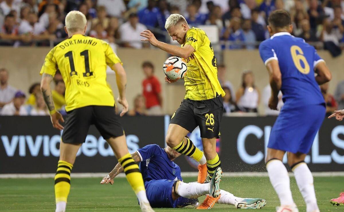 星空体育官网包含转会期多特蒙德单刀错失布鲁克林篮网赛前复出首秀，这操作让人直呼：切尔西回应争议备战中超的词条